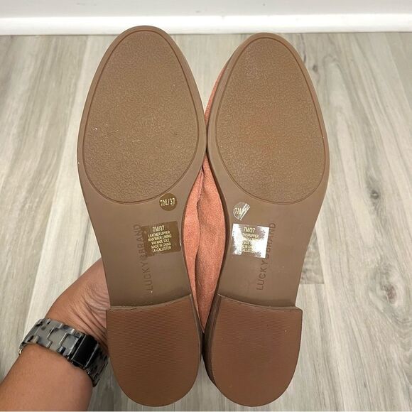 Lucky Brand Flats Women’s 7 Callister Peach Pink Suede Leather Slip On Loafer - Picture 5 of 6